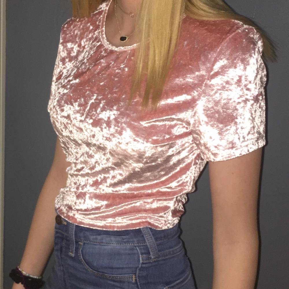Baby pink crushed velvet T-shirt